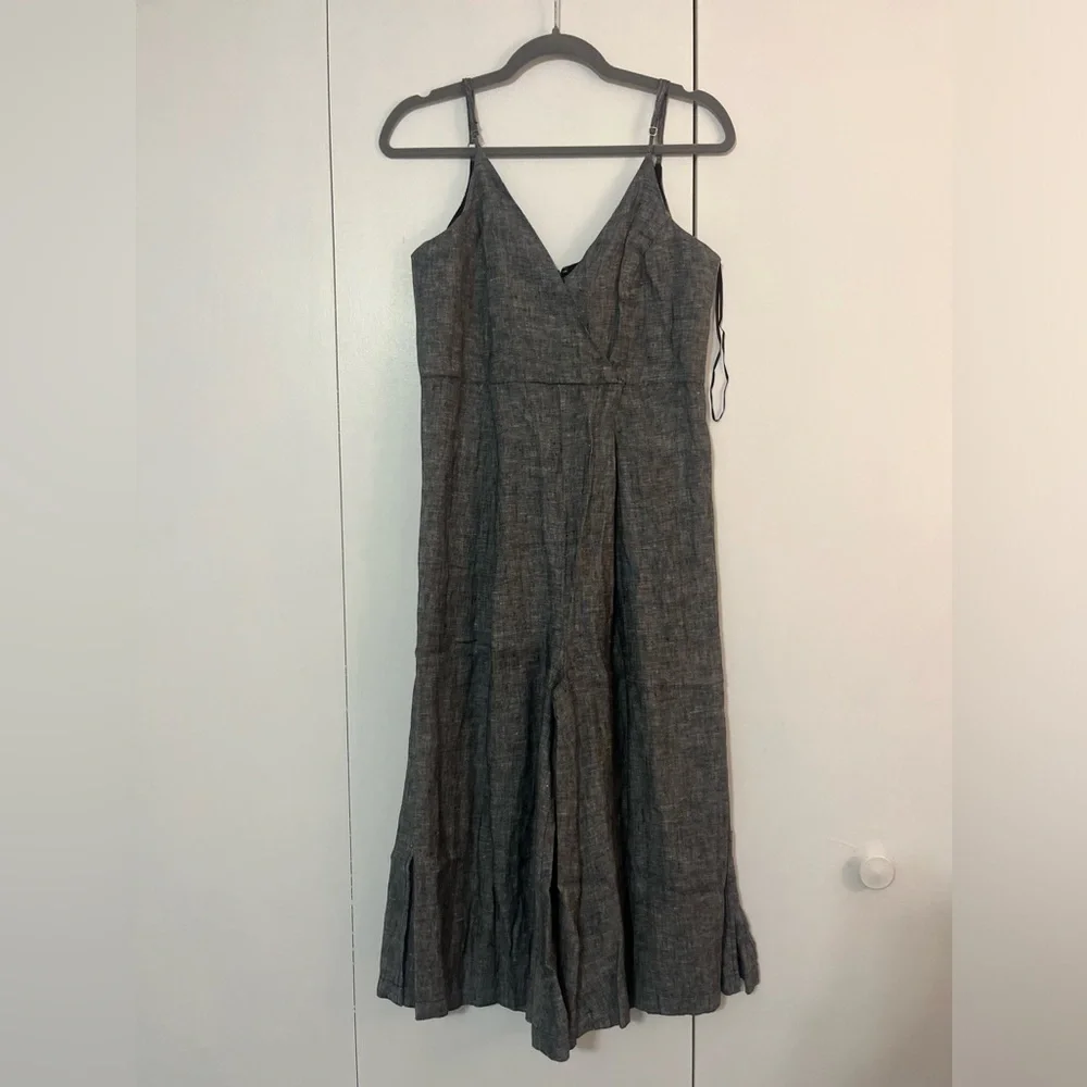 Tahari | Pants & Jumpsuits | Tahari Flowy Jumpsuit | size 6 - Picture 2 of 3